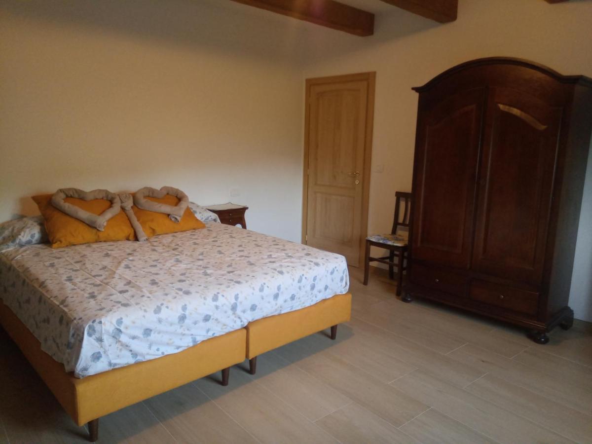 Agriturismo Il Regno Del Marrone Castel del Rio Eksteriør billede